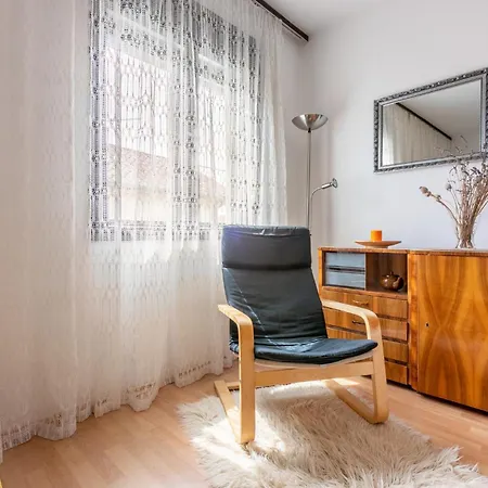Zec Apartamento *