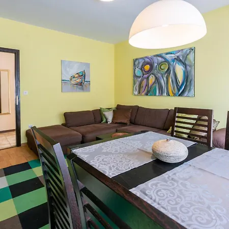 Zec Апартаменты